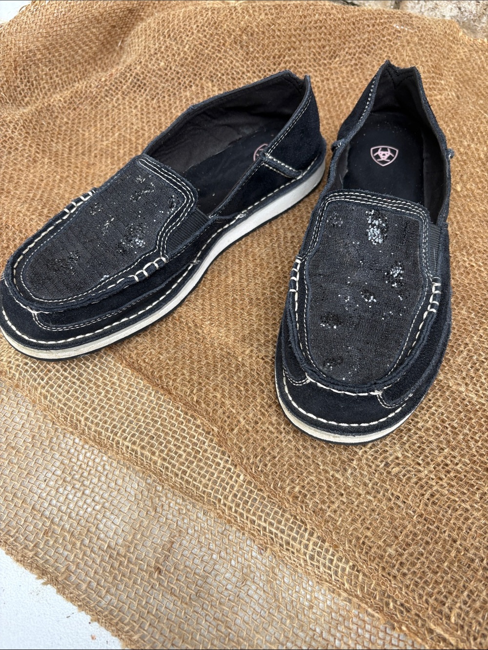 ARIAT Ladies 8.5 Slip-On Loafers in Glittery Black